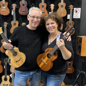 Evelyn Brouwers - Ukelele4U en Toon van Gils Strings & Things